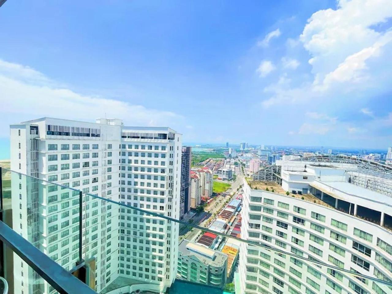Silverscape Family Suite Melaka City Centre Exterior photo